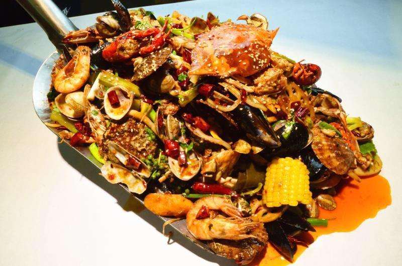 天等铁锹海鲜加盟店